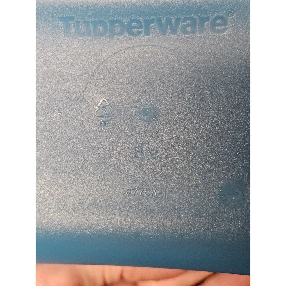 Blue Tupperware Microwave Pasta Maker Spaghetti Cooker #6775A W/ Lid #7209A EUC